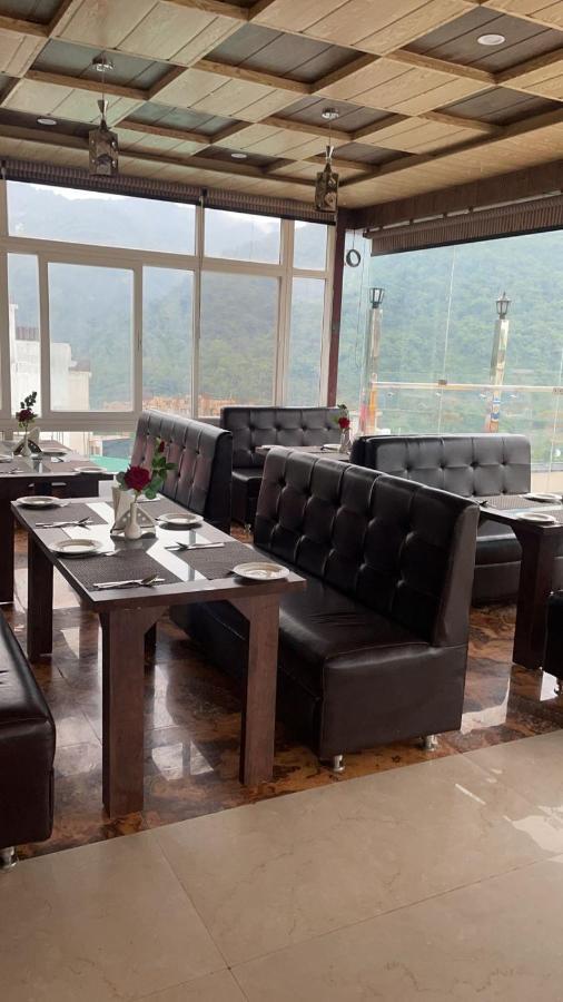 Super Townhouse Oak Tapovan Formerly Hotel Jk Heaven Rishikesh Bagian luar foto