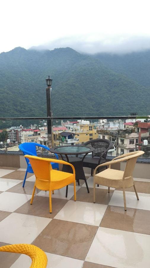 Super Townhouse Oak Tapovan Formerly Hotel Jk Heaven Rishikesh Bagian luar foto